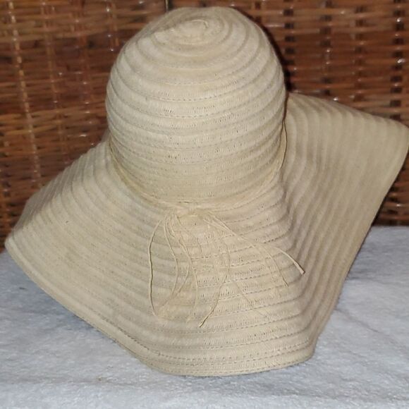 Sustainable Paper Floppy Sun Hat - Picture 3 of 6